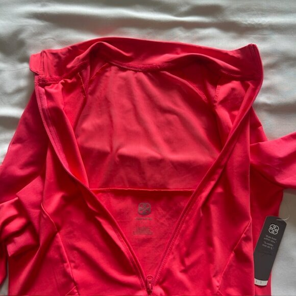 daisy fuentes Ladies Fit Athletic Top Large Full Zip Sheer Shoulders Back NWT - Picture 5 of 11